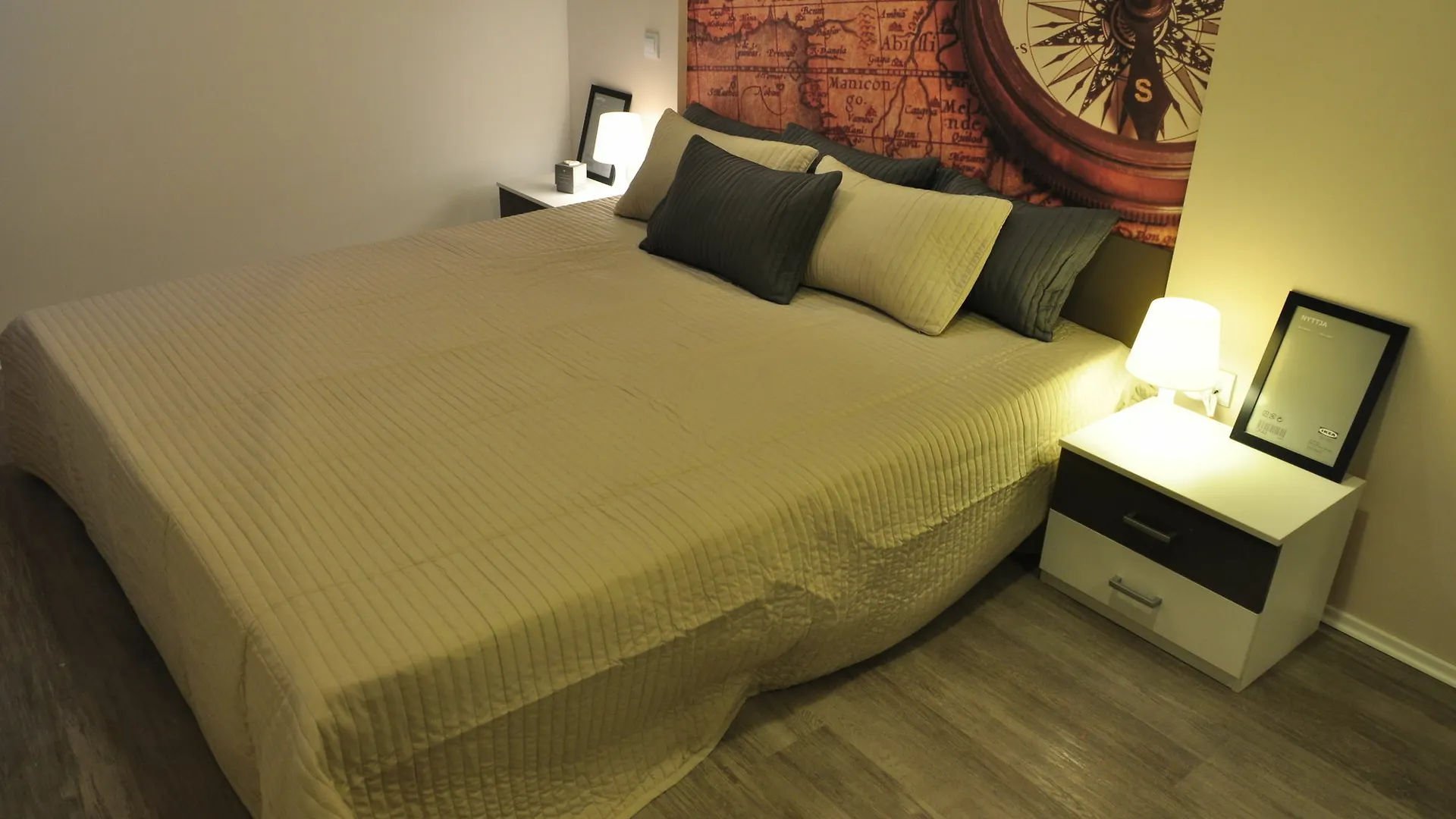 Luxury Apartments Bonaria 트로기르