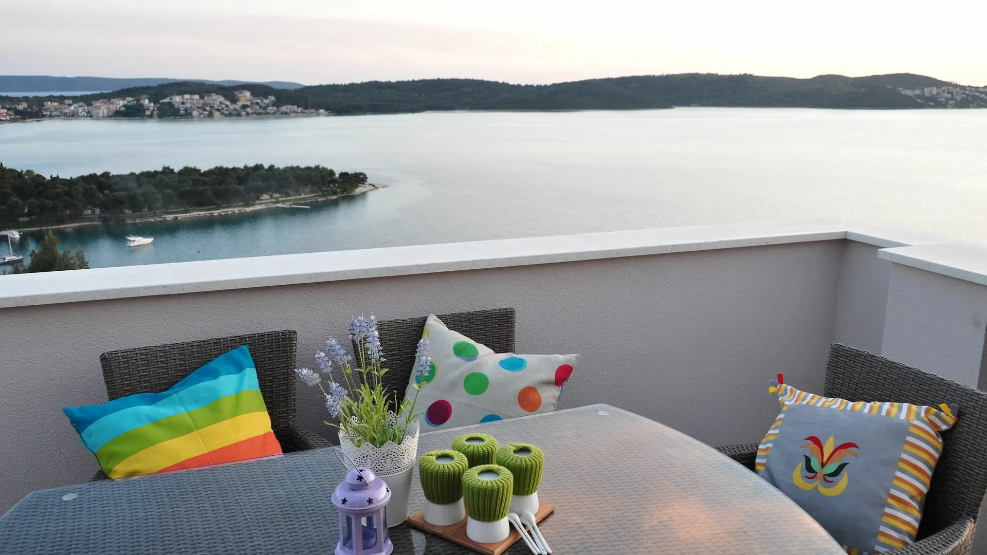 Luxury Apartments Bonaria 트로기르 0*,  크로아티아