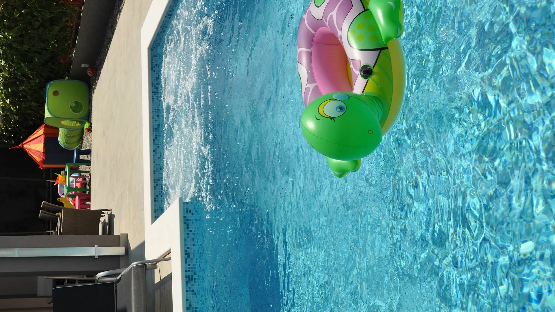 Luxury Apartments Bonaria 트로기르